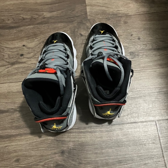 Authentic Jordan 6 rings size 6.5y - Picture 3 of 5